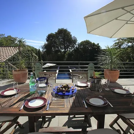 Sleeps 8 Pool