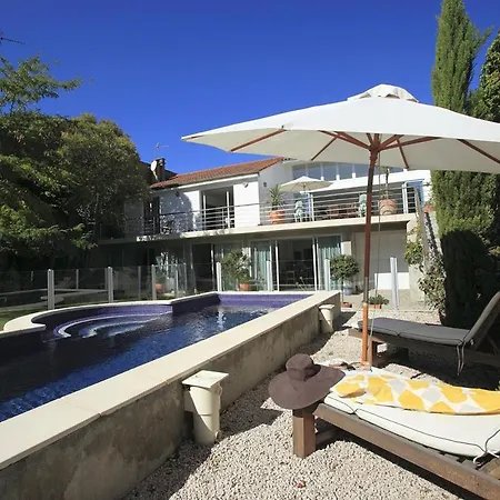 Sleeps 8 Pool * Pézenas